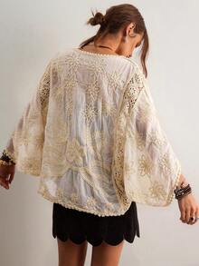 Freevana Áo kiểu nữ ren tan trong nước cổ tròn tay dài dáng rộng, thích hợp đi nghỉ mát, áo móc len, áo mùa hè dễ thương, phong cách bohemian, đồng quê. - Màu be - Xem 2