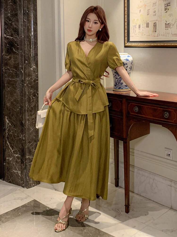 Women's Elegant Solid Color V-Neck Petal Sleeve Belted Shirt & Skirt 2-Piece Set, Summer