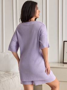 SHEIN 女士纯棉加大码两件套罗纹针织紫色撞色字母圆领短袖衬衫和短裤家居服舒适休闲睡衣套装 - 紫色 - 查看 2