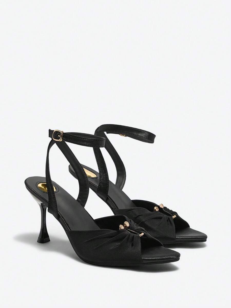 2025 夏季新款细高跟鞋褶饰金属扣尖头凉鞋，性感细高跟鞋，女士 - 黑色 - 查看 1