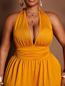 Maweii Mono de verano con cuello halter, cintura fruncida y amarres en los tobillos en color amarillo mostaza para mujer talla grande. Elegante para primavera, vacaciones y salidas de fiesta. - Amarillo - Ver 8