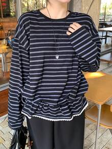 DAZY Tricou de damă cu mânecă lungă, brodat, cu tiv cu volane, imprimat cu dungi, supradimensionat - Negru - Vizualizare 5
