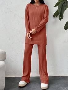 EURMUSE Camiseta de algodón con hombros caídos y pantalones con bajo dividido - Color caoba - Ver 5