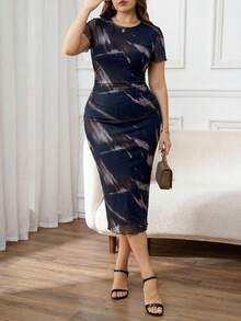 Reflora Plus Size Summer Fashionable Commuter Fitted Allover Print Dress - Blue - View 6