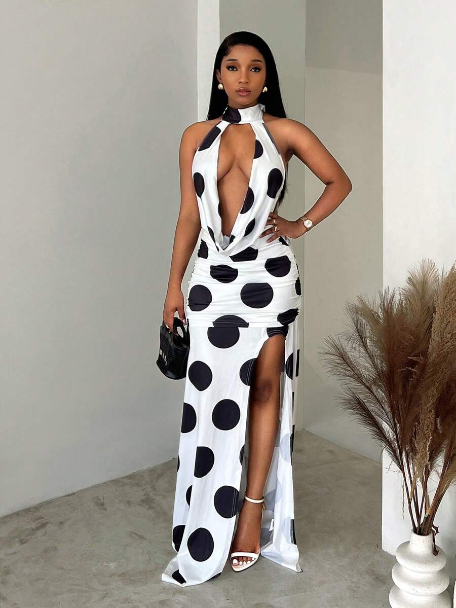 BamGleam 夏季新款活力度假性感深V露背高开衩波点印花不对称连衣裙 - 黑與白 - 查看 1
