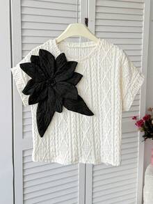 SHEIN Tween Girl Casual Fashion Elegant Rhinestone Handcrafted 3D Floral Decor Round Neck Dolman Sleeve Knit Textured Jacquard Loose T-Shirt Top KIDS - Beige - View 5