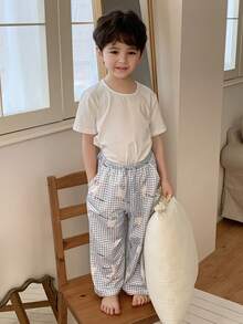 Dazy Kids Conjunto de pijama de niño pequeño con top de manga corta de cuello redondo de unicolor y pantalones a cuadros para verano - Blanco - Ver 6