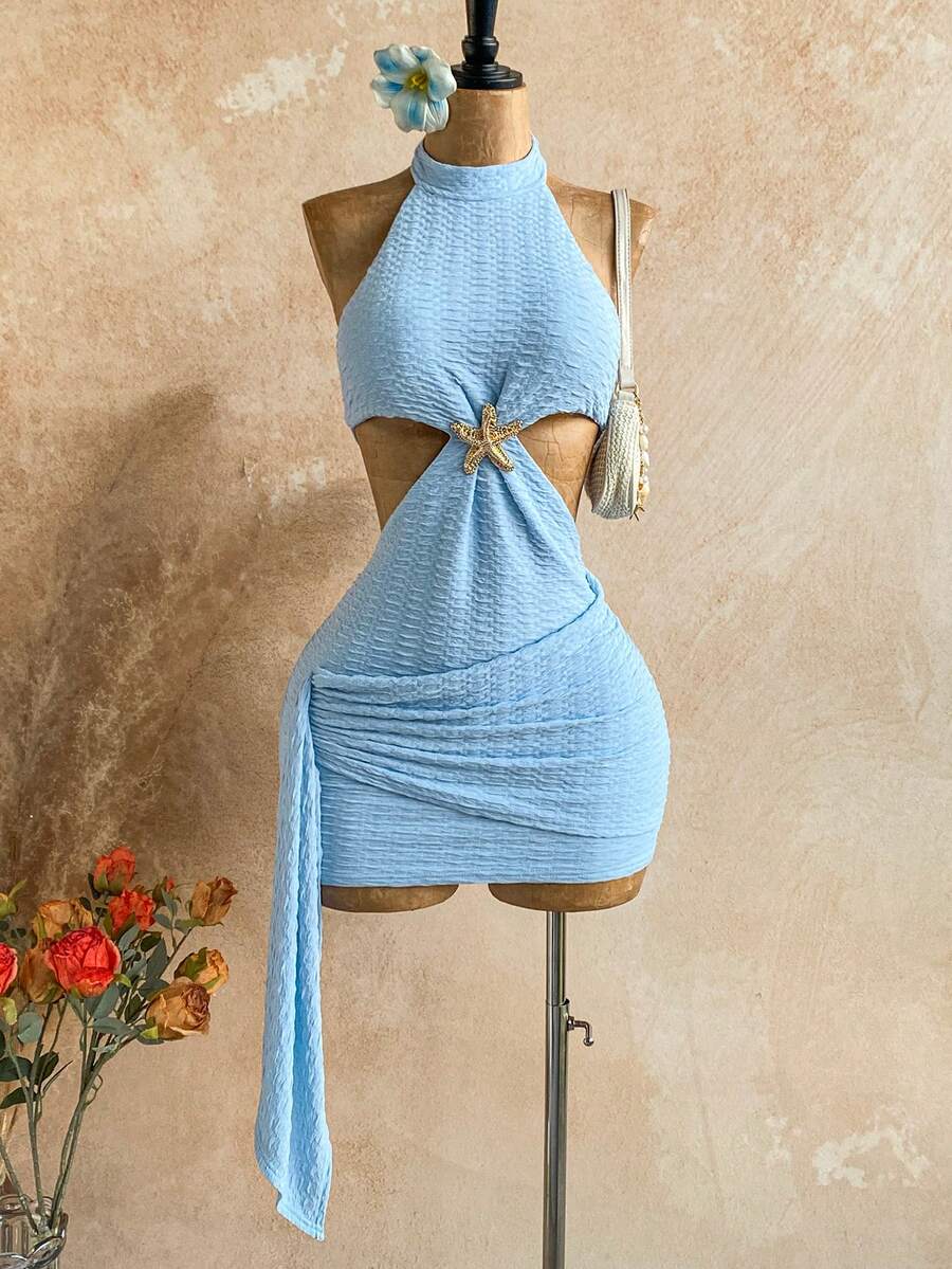 Soleia 新款度假风露背吊带镂空修身荷叶边迷你连衣裙，波西米亚风，度假风，秋季女装，复古风，假日风 - 淺藍色 - 查看 1