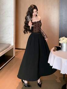 Joudiya Đầm dài tay trễ vai phối ren tương phản thanh lịch dành cho nữ - màu đen - Xem 9