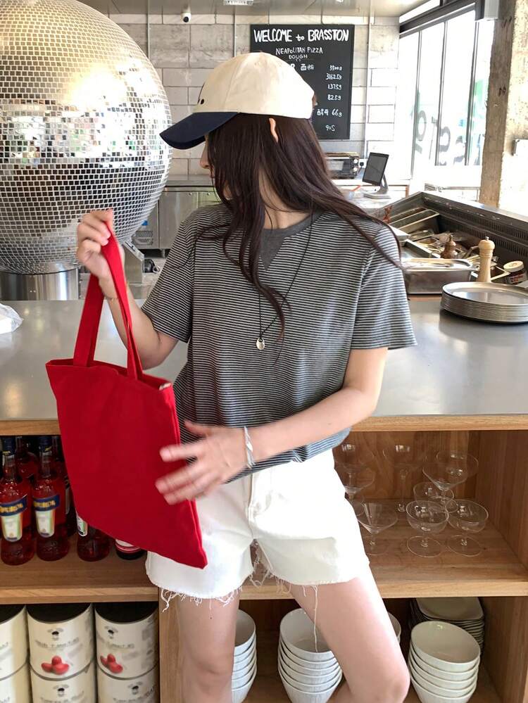 Women's Retro American V-Neck Black Striped Short Sleeve T-Shirt