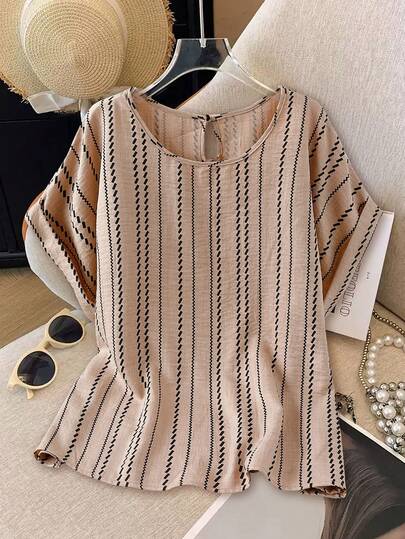 SHEIN LUNE Plus Size Women Striped Round Neck Short Sleeve Casual Loose Blouse Khaki Striped Crew Neck Batwing Sleeve Shirt, Loose Casual Shirt Suitable For Commuting,Simple Women Tops Vacation Outfits Wome  Graduation Tops Elegant Women'S Blouses Casual Blouses For Women Beach Outfits For Women
