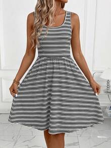 SHEIN Clasi Đầm chữ A nữ thanh lịch, cổ điển, kẻ sọc, thắt eo, thích hợp mặc hàng ngày trong nhiều dịp, trang phục mùa hè cho nữ, đầm nữ thường ngày, quà tặng cho mẹ, đầm chữ A kẻ sọc cho nữ, đầm hè dài đến đầu gối, đầm chống nắng nữ, đầm chống nắng thường ngày, đầm hè đơn giản, đầm kẻ sọc đen trắng, đầm hè thường ngày, đầm chống nắng nữ, đầm hè thường ngày, đầm chống nắng nữ, trang phục đồng quê cho nữ, đầm thường ngày nữ, đầm hè nữ, đầm chống nắng nữ, đầm nữ. - Đen và trắng - Xem 4