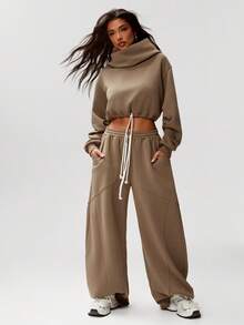 Denimoi High Neck Barrel Sleeve Crop Sweatshirt Fashionable Streetwear Airport Outfits Cozy Sweatshirts - Mocha Brown - View 4