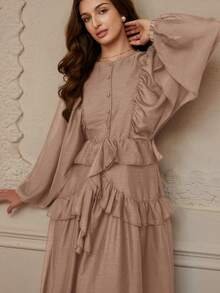 Aveloria Rosie 秋冬新款女士灯笼袖纯色咖啡色亮面雪纺宽松圆领百搭纽扣层叠荷叶边下摆长袖飘逸连衣裙 - 咖啡 - 查看 1