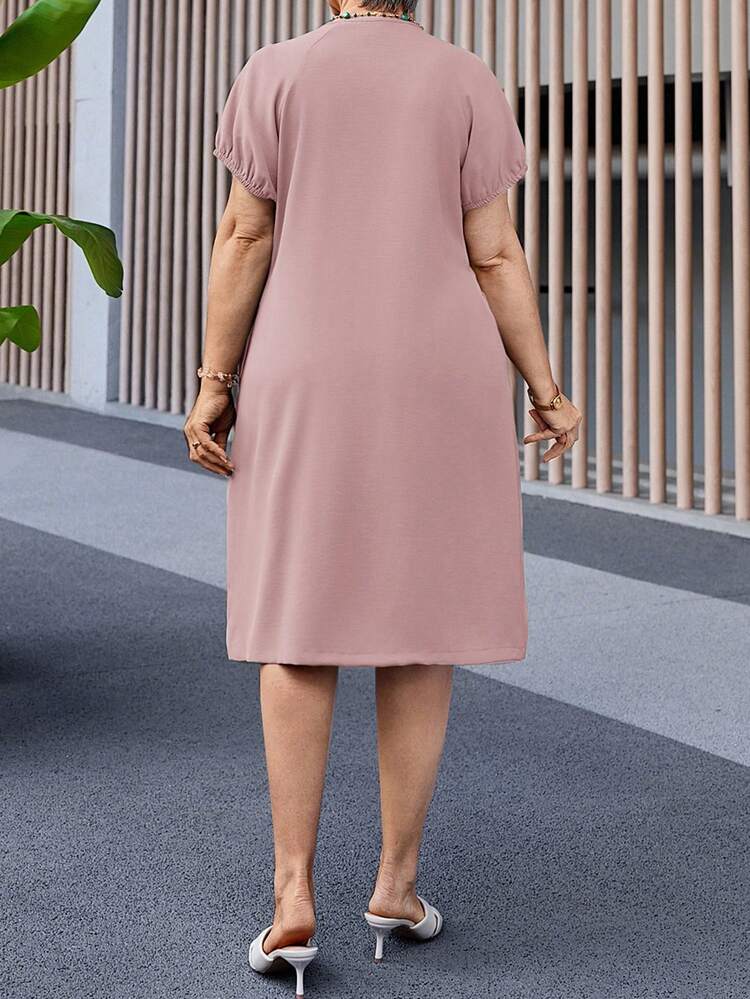 Plus Size Women's Solid Color Round Neck Short Sleeve Single-Breasted Pocket Casual Dress