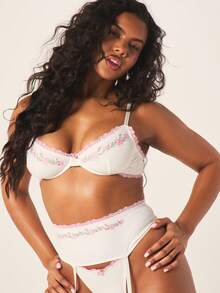 MISSGUIDED Bộ đồ lót nữ thêu hoa, viền ren, áo ngực có gọng, đệm mút, quần lọt khe, dây nịt và tất, bộ đồ lót nhiều món. - trắng - Xem 4