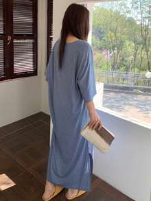 Dazy Plus 字母印花開衩下擺寬鬆長款睡裙，大尺碼女款居家服，春夏睡衣 - 藍色 - 查看 4
