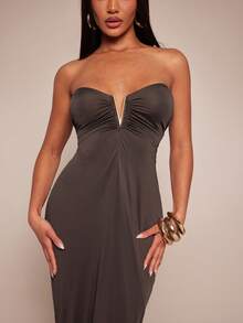 Radiana 优雅棕色褶皱无肩带连衣裙，修身包臀款式，适合约会、派对、鸡尾酒会、俱乐部、夜生活、夜间外出、宴会、海岛度假、海滩、休闲外出、假日旅行等场合。 - 咖啡棕 - 查看 5