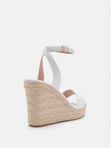 Glitzique 女士夏季海滩度假风格休闲透气亚麻绳圆头厚底凉鞋 - 白色 - 查看 9