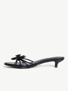 CUCCOO CHICEST 女士山茶花绑带优雅小猫跟圆头法式婚礼约会平底凉鞋 - 黑色 - 查看 5