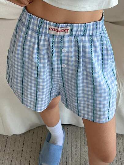 DAZY Quần short ngủ dáng rộng kẻ caro in chữ dành cho nữ, thích hợp mặc mùa hè.