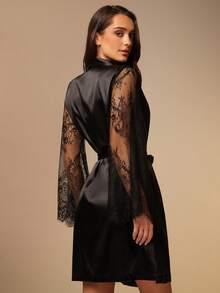 Silquee 撞色睫毛蕾丝腰带缎面睡袍（不含内衣）Luxeloungewear，秋冬款 - 黑色 - 查看 2