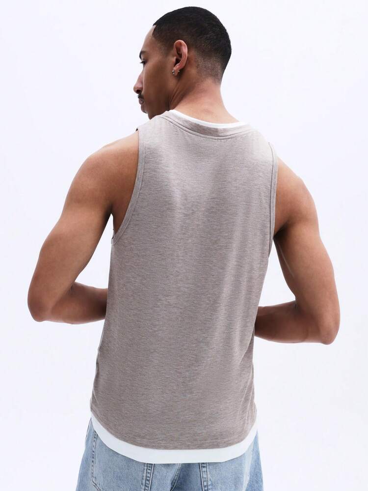 Débardeur sans manches à plusieurs épaisseurs et col rond