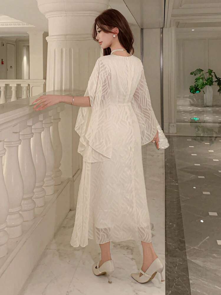 Women's V-Neck Flare Sleeve Elegant Mid-Length Dress Sundress