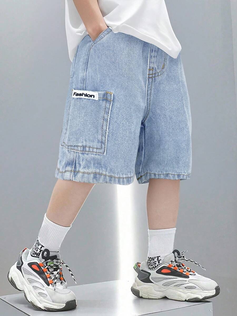 SHEIN 男童夏季复古休闲拼接宽松蓝色牛仔短裤,带侧袋,适合春夏春假穿着 - 淺色水洗藍 - 查看 1