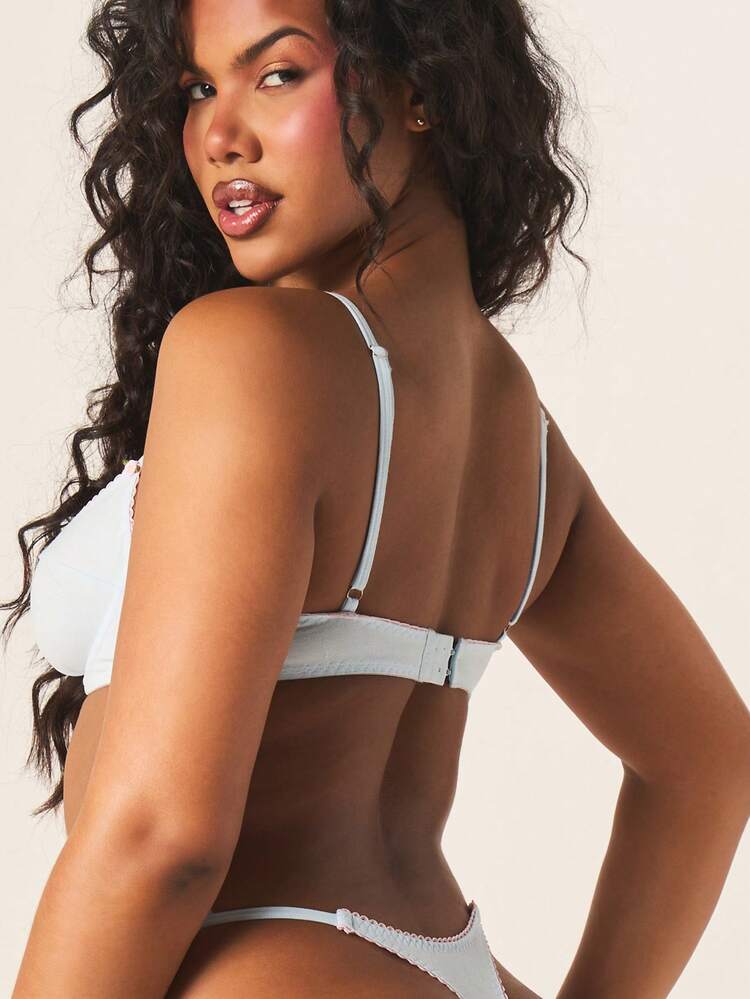 MISSGUIDED Perizoma delicato da donna con bordo in pizzo, dettagli floreali a rosetta e bordi a balza, adatto per occasioni intime