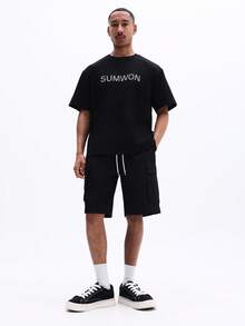 SUMWON 男士链条印花短袖圆领T恤 都市街头风 常规版型 夏季休闲图案上衣 - 黑色 - 查看 3