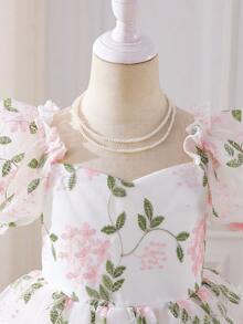 SHEIN Glamorique Kids 小女孩公主派对连衣裙，泡泡袖，杏色、粉色，彩色刺绣花朵，刺绣网纱裙摆，可爱蓬蓬裙，适合所有季节，生日派对、婚礼、节日等场合。 - 白色 - 查看 5