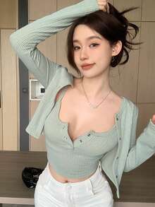 DAZY Conjunto de dos piezas de camiseta de manga larga de un solo pecho y top de camisola, tops estilo preppy - verde menta - Ver 6