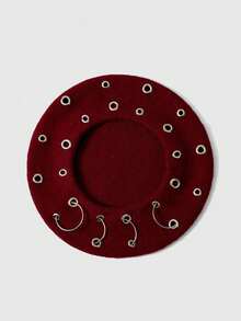 ROMWE Grunge Punk 1 pieza Boina estilo punk con remaches circulares huecos, Gorra de periódico con colgante redondo Y2K, Artículo de moda personalizado para uso diario - Burdeos - Ver 4