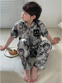 Boys' Graffiti Style Smiling Face Cartoon Graffiti Print Short Sleeve & Pants Pajama Set, Streetwear Inspired Casual Homewear Cartoon Pajams - Multicolor - View 3