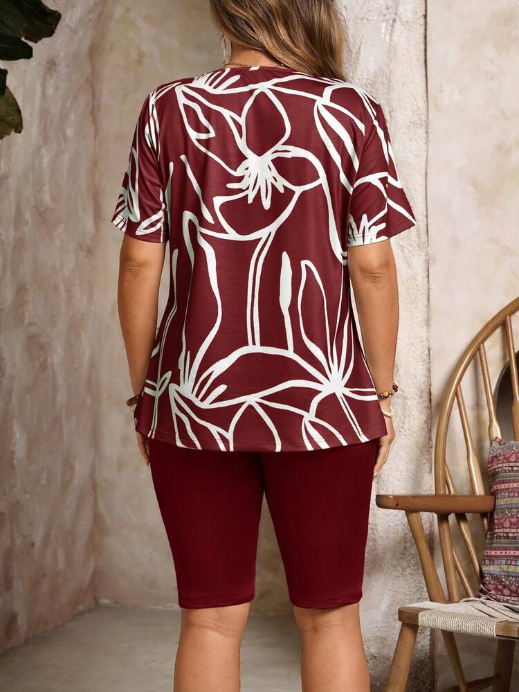 Plus Size Women's Vacation Printed Round Neck Short Sleeve T-Shirt And Shorts Casual 2-Piece Set