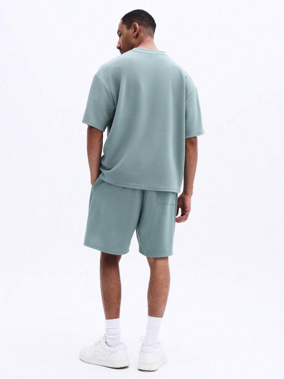 SUMWON Herren salbeigrüner Rundhals-Kurzarm-T-Shirt und passende Shorts Co-Ord-Set, bequeme, legere Passform Sommer-Loungewear