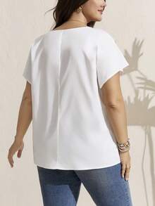 Comfylo 大码女式几何印花圆领蝙蝠袖休闲衬衫 新年女式衬衫 春夏女式春季度假女式碎花上衣 大码女式短袖上衣 女式衬衫 大码夏季上衣 大码3D立体碎花上衣 碎花上衣 大码女式短袖上衣 大码女式上衣 女式上衣和衬衫 夏季女式上衣 休闲优雅女式衬衫 大码女式T恤 最新款女式上衣 新品上市 优雅女式衬衫 - 彩色 - 查看 2