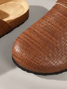Solecia Sandal Selop Setengah Tertutup Wanita Terbaru, Bahan PU, Sepatu Nyaman, Kasual dan Serbaguna untuk Perjalanan Sehari-hari - Oak Coklat - View 5