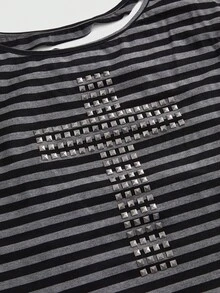 ROMWE Grunge Punk Y2K Punk Cross Rivet Design Laser Cut Loose Fit Solid Color T-Shirt, Versatile - Dark Grey - View 3