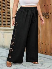 SHEIN CURVE+ Calça Casual Sólida Oca para Mulheres Tamanho Curvilíneo EUA22, Férias na Praia, Boêmia, Primavera e Verão, Preta Casual Preta - Preto - Visão 9