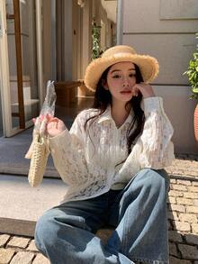 DAZY Áo sơ mi nữ tay dài cổ ren kiểu dáng thường ngày - Màu be - Xem 4