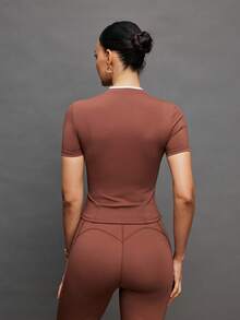 Activina 女士短袖拉链马术上衣 - 棕色 - 查看 2