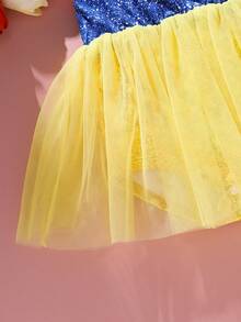 SHEIN Playful Pals 女婴魅力、优雅、可爱、趣味字母、亮片、星星、网纱摄影服装及道具，春夏款 - 彩色 - 查看 5