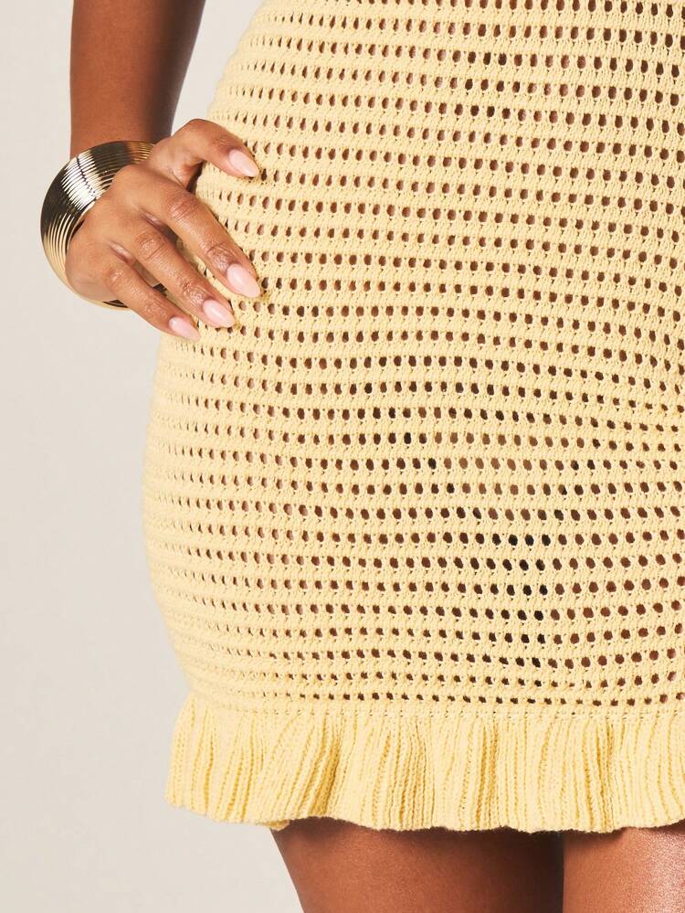 MISSGUIDED Women's Crochet Mini Dress With Fringe Hem Sleeveless Summer Beach Vacation Bodycon Fit V Neck Tank Style Yellow Casual Sundress
