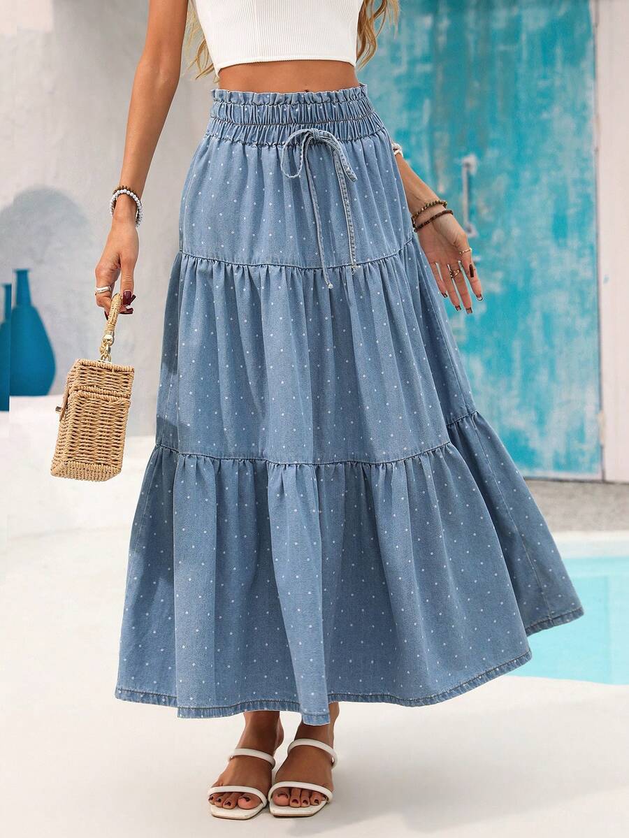 Vivid Eden 女士长款牛仔裙，度假牛仔裙，层叠荷叶边裙摆，波点图案，浅蓝色，休闲度假，音乐节，夏季，春假，女士夏季度假，海滩度假。 - 淺色水洗藍 - 查看 1