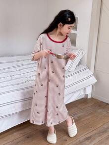 DAZY 少女条纹卡通熊圆领落肩休闲连衣裙 - 粉色 - 查看 3