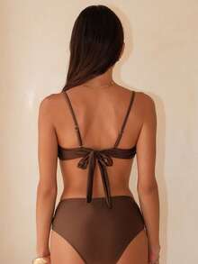 Swim Chiccia Bộ bikini nữ màu trơn, dây mảnh, xếp ly, đính hạt cườm và điểm nhấn kim loại, thích hợp cho mùa xuân/hè. - màu nâu - Xem 2