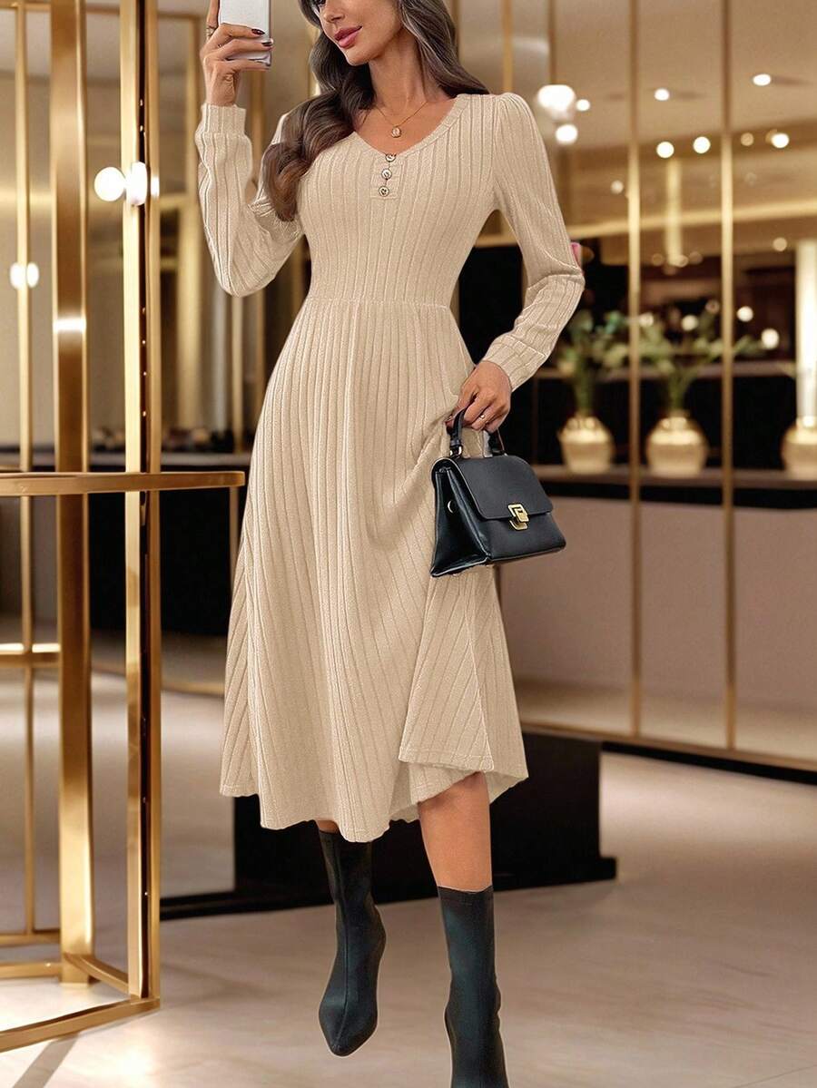 SHEIN LUNE 女士纯色纽扣设计V领长袖优雅罗纹针织连衣裙 - 杏色 - 查看 1
