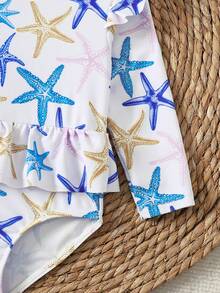 SHEIN 女婴海星印花泳衣（含发带）、女婴泳衣、海星印花荷叶边泳衣、女婴服装、女婴荷叶边袖泳衣、女婴度假套装、2T女婴泳衣、女婴拉链泳衣、女婴长袖泳衣、女婴防晒泳衣、幼儿女童长袖泳衣、幼儿防晒泳衣、女童碎花泳衣、幼儿全包泳衣、幼儿夏季套装、婴儿沙滩套装、热带风情女婴泳衣、长袖婴儿泳衣、亲子泳装 - 藍色 - 查看 6